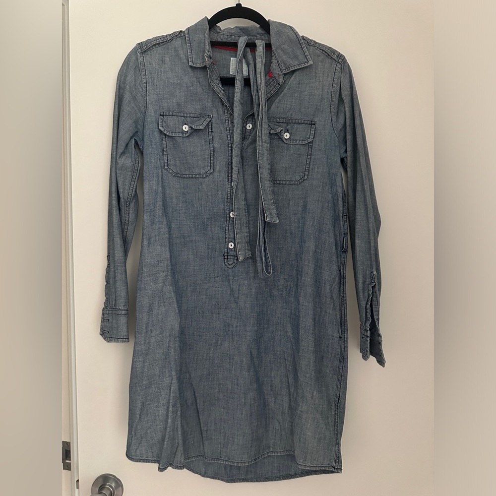 Denim dress with belt